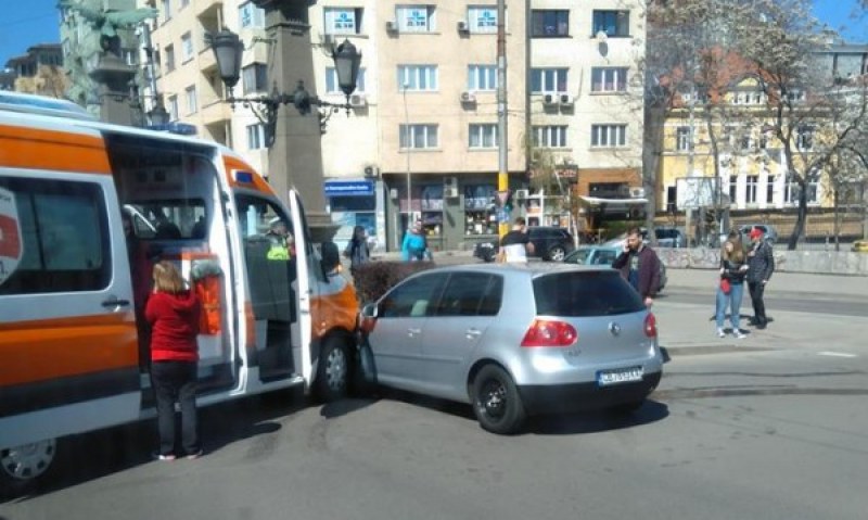 Голф отне предимство и отнесе линейка на столичния 