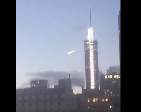 Жителите на Лос Анджелис шокирани! Човекът-метеор прелетя