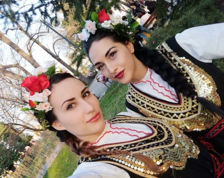 Гранд При, златни лири и парични стипендии раздадоха на 