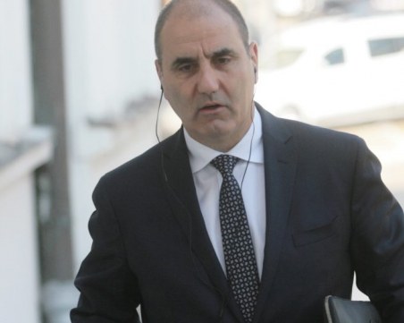 Без дебати, и без Цветанов в пленарната зала – край на депутатстването му