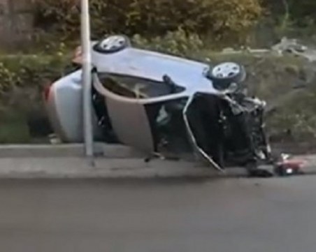 Кола се обърна на 