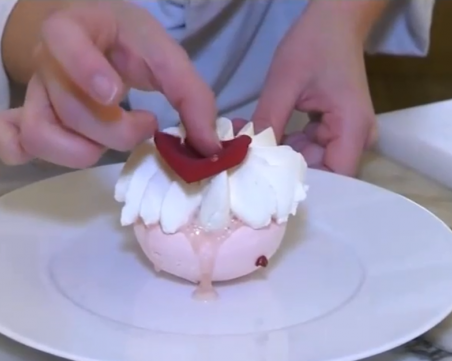 Български сладкар смайва с кулинарните си изкушения във Франция