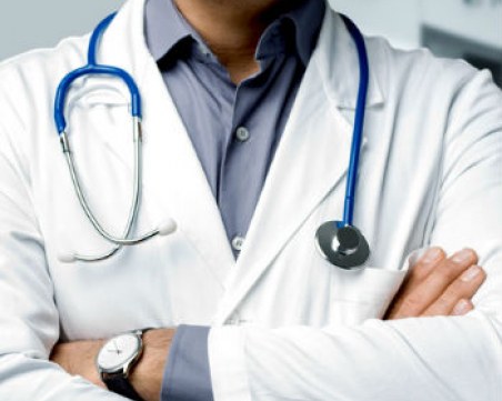 Гинеколог обяви гладна стачка, готов и на протест. Защо?