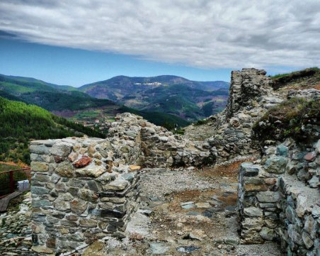 Мълния удари 