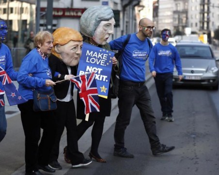 Във Великобритания: правят четвърти опит за сделката за Брекзит