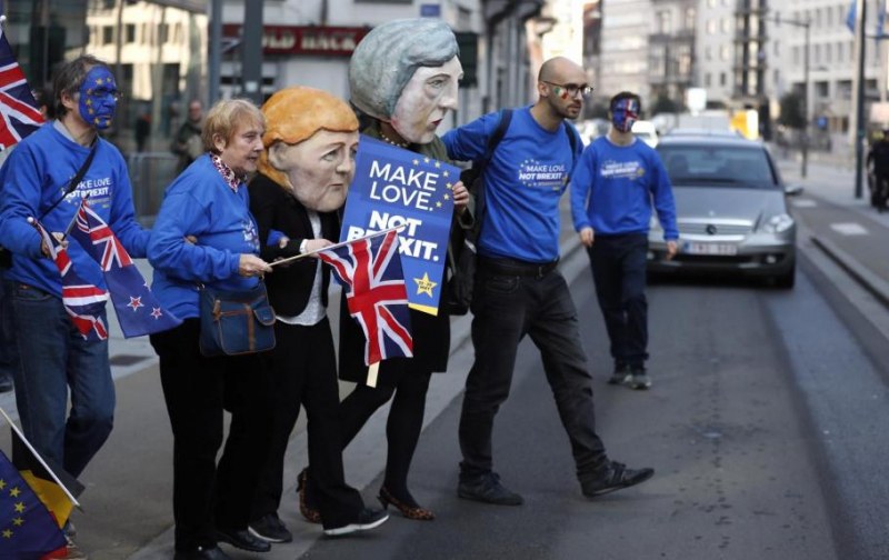Във Великобритания: правят четвърти опит за сделката за Брекзит