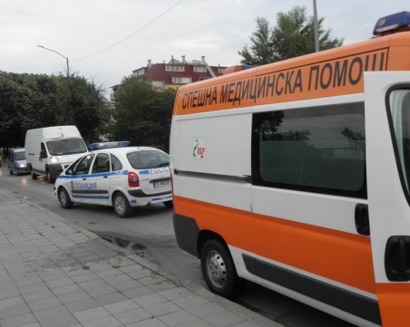 Микробус  уби пешеходка, 22-годишният шофьор карал на заден ход