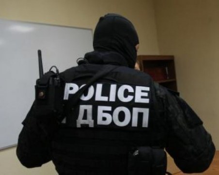 Търговците с оръжие на черно гръмнали мечка, съдят ги и като бракониери