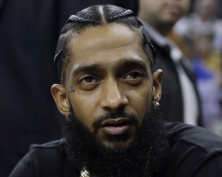 Убиха известен американски рапър в Лос Анджелис