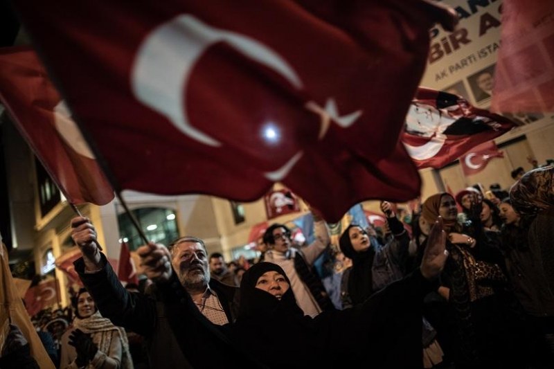 Кахъри за Ердоган, губи Анкара, Измир, на път е и Истанбул