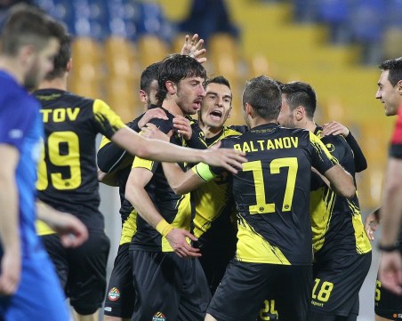 Ботев отнесе глоба, Балтанов аут за 1 мач
