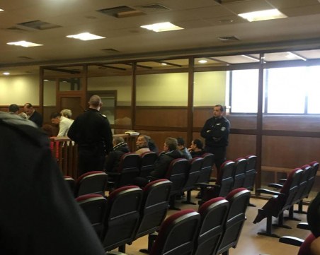 Трима от задържаните при акцията в Казанлъшко остават в ареста