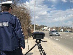 По 400 шофьори на час ловят в крачка камерите на КАТ