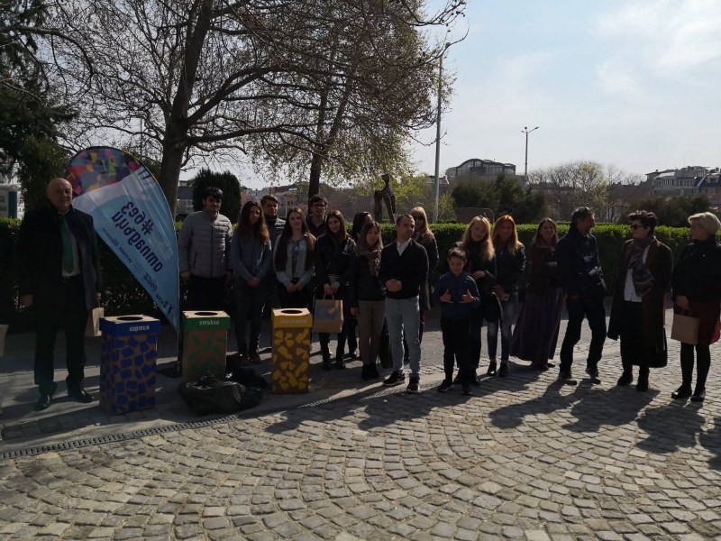 2019 кг рециклирани отпадъци превръщат в рай три зони на Пловдив