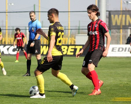 Ботев без двама, но с Неделев в мача за Купата днес