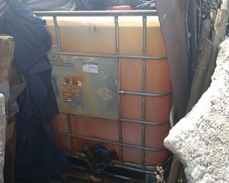 Над 4 тона контрабандно гориво иззето след акции в Костенец и Копривщица