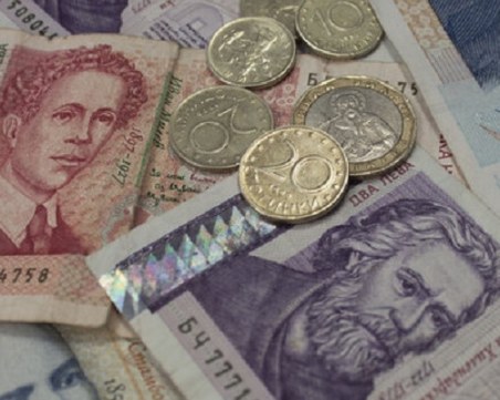 Катаджии подкуп не щат (14 лв. и 60 ст.), арестуват, а съдът глобява – 200 лева