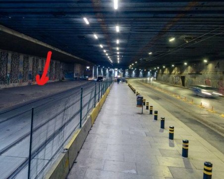 Местят тролейбусната спирка в подлеза на НДК