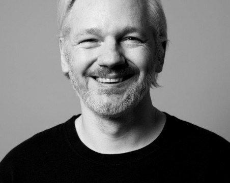 WikiLeaks: Асандж ще бъде екстрадиран от посолството на Еквадор. Споразумели се с Великобритания