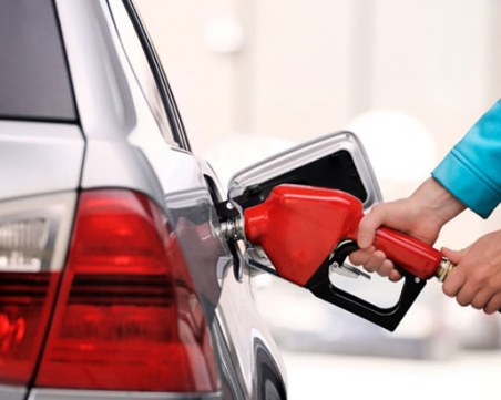 Колко ще дадем за гориво за летните пътувания?