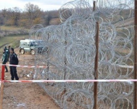 Засилиха полицейското присъствие на границата с Гърция и Турция