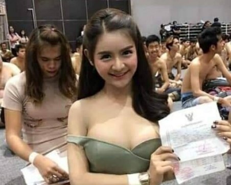 Лотария и травестити – наборната служба в Тайланд