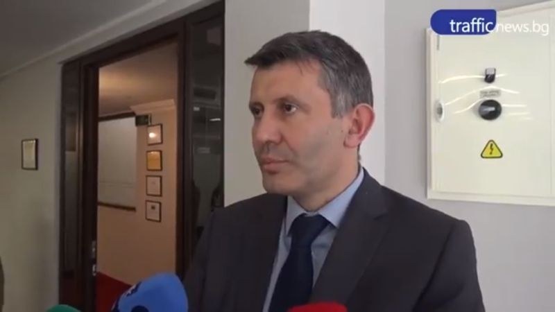 Зам.-кмет на Пловдив катастрофира, детето му е в болница