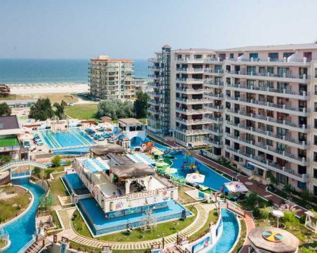 Бизнесът по морето ни търси: Богати туристи и летни бачкатори