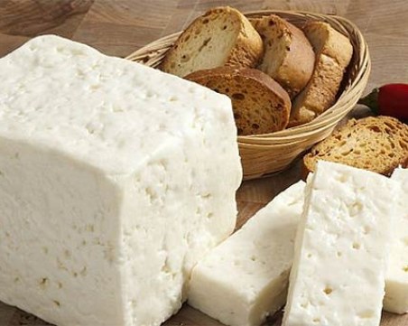 Учени съветват да хапвате повече сирене, за да контролирате кръвната захар