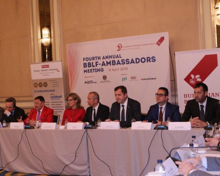 Бизнес лидери и посланици подкрепиха присъединяването ни към еврозоната