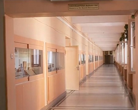 Пловдивски ученик смени училището заради системен тормоз и бездействие на учителите