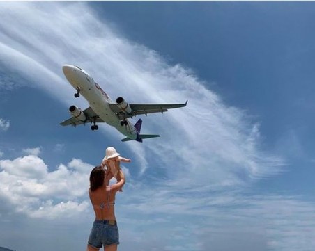 Смъртно наказание за селфи със самолет! Скоро това ще стане факт в Тайланд