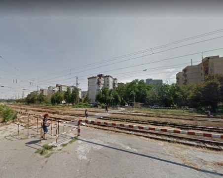 Край с преките пътища през жп линиите в Пловдив! Вдигат бетонни стени, пресичането – през три точки