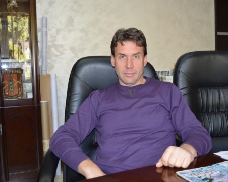 Шуробаджанащина! Бащата, брата, жената, бившата… замесени в схема с кмета на Чупрене