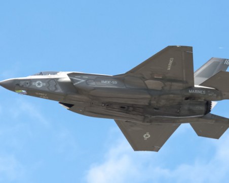 Супермодерен изтребител Ф-35 се разби край Япония