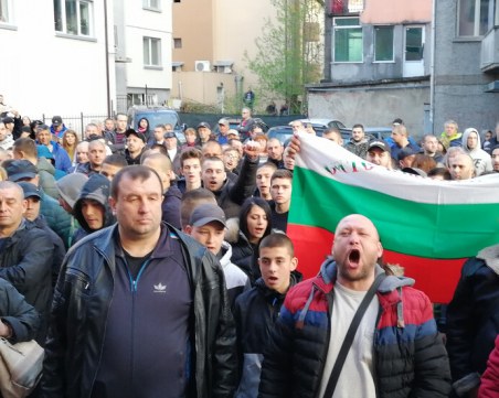 Габрово скочи срещу ромите като Войводиново, жандармерия на крак цяла нощ