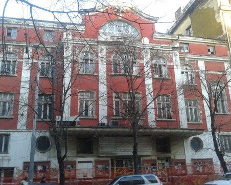 Най-старото кино в Източна Европа е в София и се руши от години