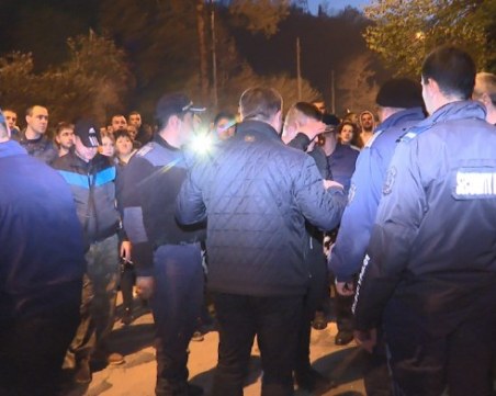 Протест в Габрово заради побоя над продавач! Напрежението ескалира!