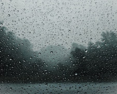 Утре ще превали на много места, в Северна България валежите ще са интензивни