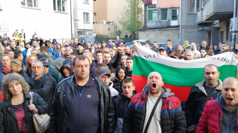 Габрово скочи срещу ромите като Войводиново, жандармерия на крак цяла нощ