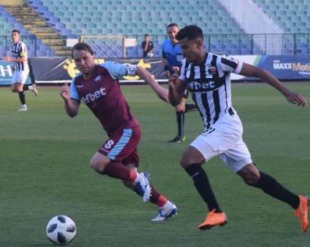 Локо загуби първия рунд срещу Септември ВИДЕО