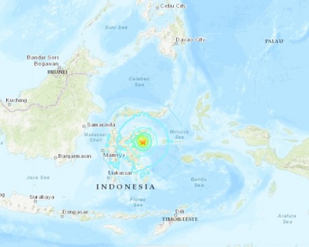 Силно земетресение от 6,8 по Рихтер разлюля Индонезийски остров
