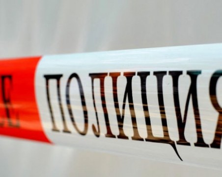 Влекач с ремарке и кола в сблъсък на Скоростната тангента. Един е ранен