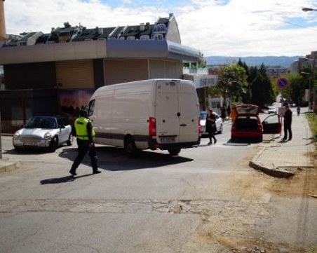 Данъчни под прикритие по маршрута София - Перник! Натъкнаха се на фрапиращи нарушения