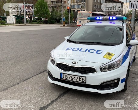 Девет патрулки обградиха Централна гара в Пловдив, затвориха главния вход*