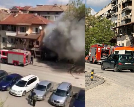 Нов пожар в Пловдив! Гъсти кълбета дим излизат от постройка на голям булевард