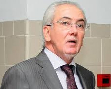 Лютви Местан е бил зад волана при кървавата катастрофа! Още е в болницата в Кърджали