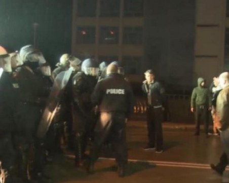 Отново протест в Габрово! Този път излязоха стотина недоволни от ромската агресия