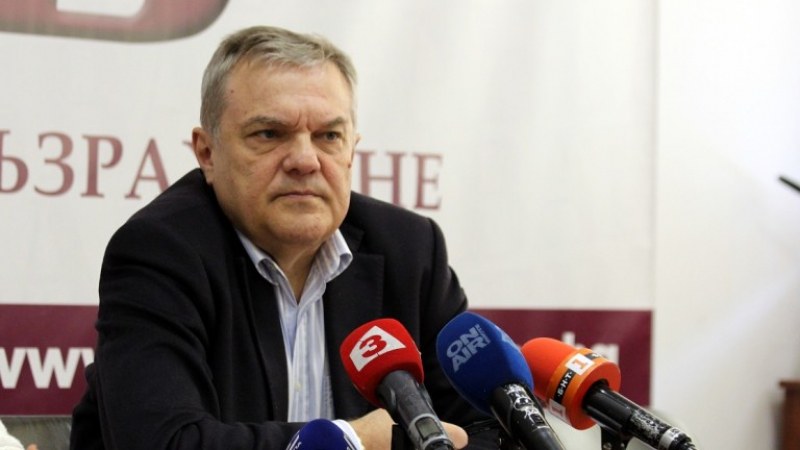 Пловдивските депутати са съучастници в съсипването на ВМЗ Сопот!, отсече Румен Петков