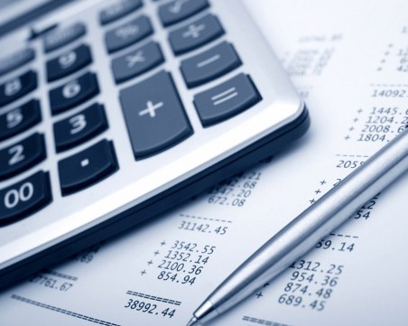 Бизнесът спешно търси счетоводители, 500 души със заплати над 700 лева